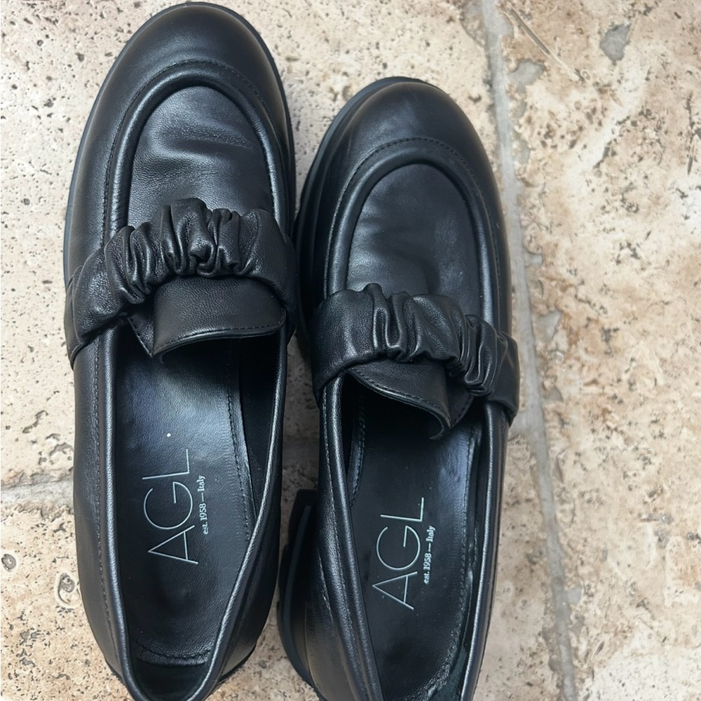 Paul Green Black Leather Loafers
